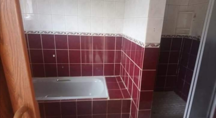 6 Bedroom Property for Sale in Oos Einde North West